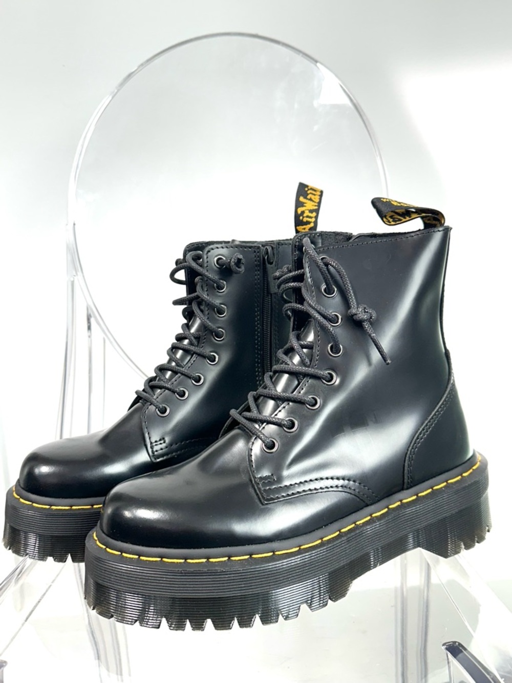 NWOT Dr. Martens Jadon Smooth Leather Platform Black Size 8 Women